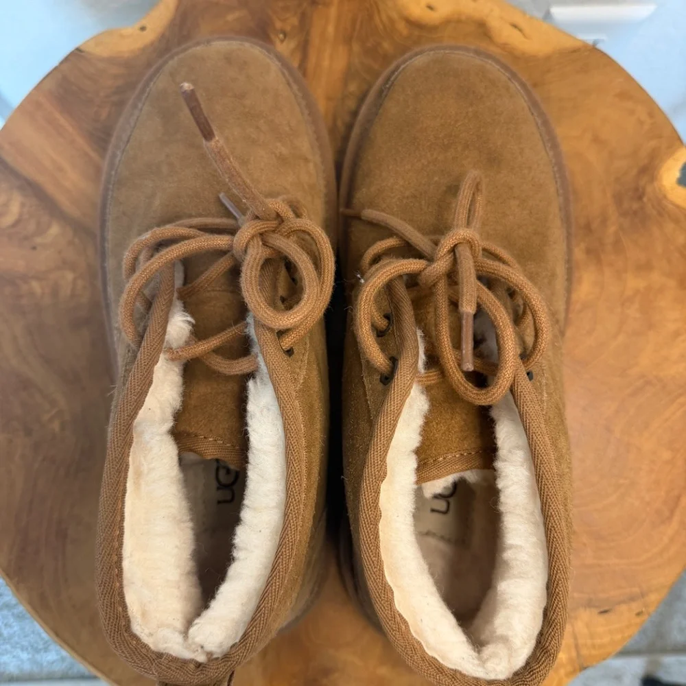 UGG Neumel Chukka Boots‎ Chestnut Women’s sz 6